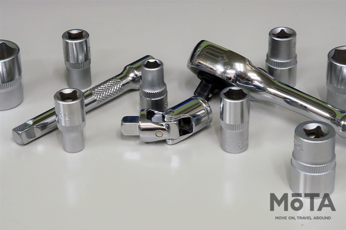 ソケットが届く喜び! ユニバーサルジョイントの種類を知って使いこなそう【知っ得オススメ工具】