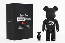 TOYOTA×BE@RBRICK Drive Your Teenage Dreams.