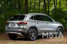 メルセデス・ベンツ 新型GLA 200d 4MATIC