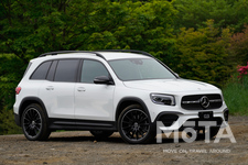 メルセデス・ベンツ 新型GLB 250 4MATIC