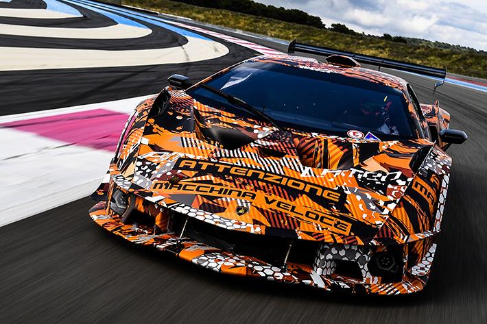 史上最強830馬力超え！自然吸気V12エンジンを搭載 ランボルギーニ