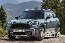 ミニ クロスオーバー[MINI Cooper S Crossover ALL4]