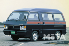 三菱 デリカ・スターワゴン（2代目）