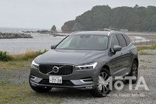 ボルボ XC60 B5 AWD Inscription[48Vハイブリッド]