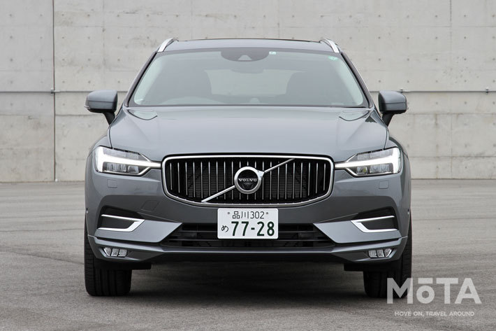 ボルボ XC60 B5 AWD Inscription[48Vハイブリッド]