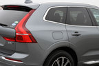 ボルボ XC60 B5 AWD Inscription[48Vハイブリッド]