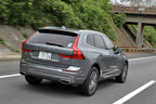 ボルボ XC60 B5 AWD Inscription[48Vハイブリッド]