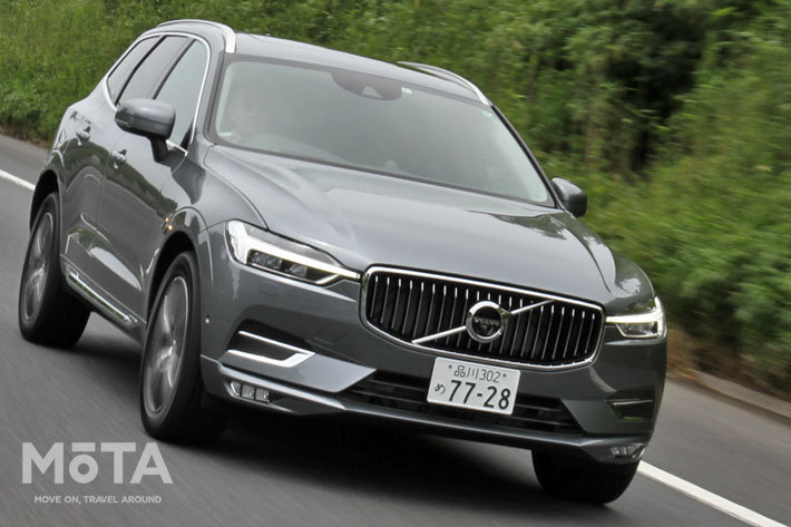 ボルボ XC60 B5 AWD Inscription[48Vハイブリッド]