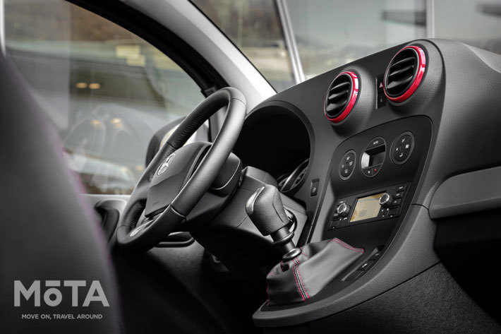 メルセデス・ベンツ シタン(Mercedes-Benz Citan)[ルノー カングー OEM車]