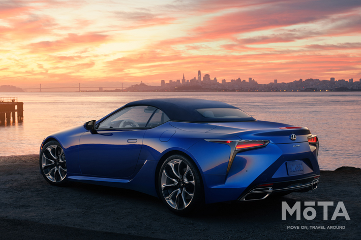 レクサス LC500コンバーチブル