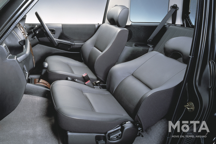 三菱 パジェロジュニアフライングパグ