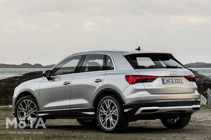 アウディ 新型 Q3[本国仕様]