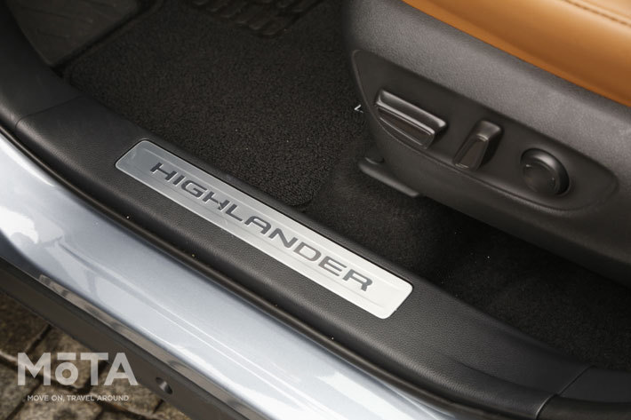 TOYOTA Highlander Platinum(トヨタ ハイランダー プラチナム／V6 3.5リッター・ダイナミックトルクベクタリングAWD)[北米仕様]