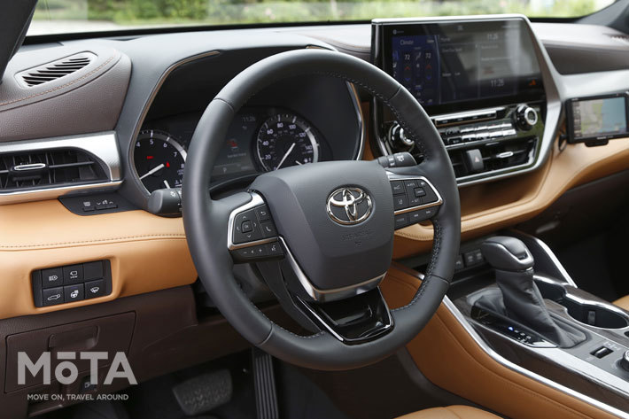 TOYOTA Highlander Platinum(トヨタ ハイランダー プラチナム／V6 3.5リッター・ダイナミックトルクベクタリングAWD)[北米仕様]