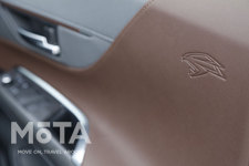 トヨタ 新型ハリアー Z(ハイブリッド・FF)[ボディカラー：スレートグレーメタリック／内装色：ブラウン(ファブリック+合成皮革)]