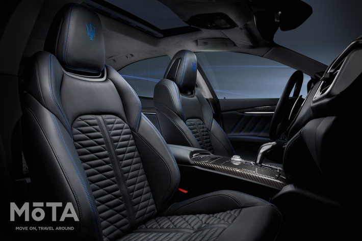 マセラティ ギブリ ハイブリッド