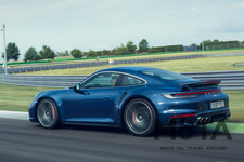 ポルシェ 新型911ターボ