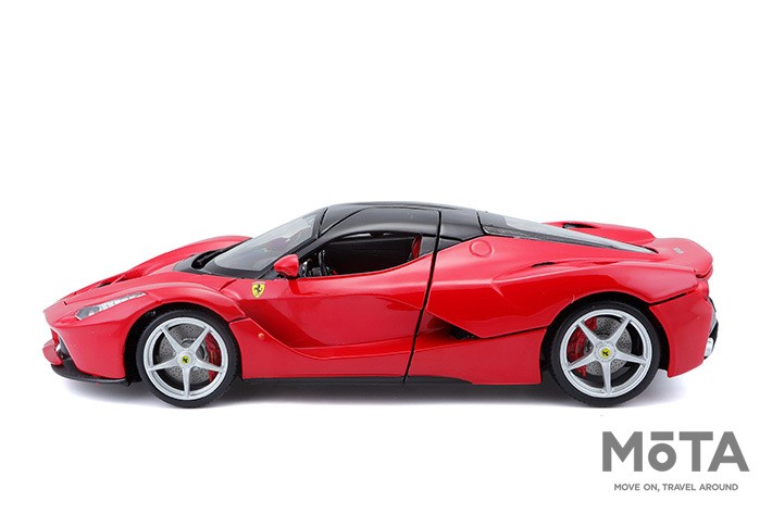 トミカプレゼンツ ブラーゴ