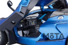 トミカプレゼンツ ブラーゴ