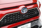 トヨタ 新型 RAV4 PHV BLACK TONE[E-Four(4WD)／ボディカラー：アティチュードブラックマイカ×エモーショナルレッドII]