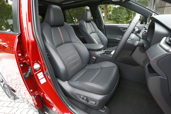 トヨタ 新型 RAV4 PHV BLACK TONE[E-Four(4WD)]