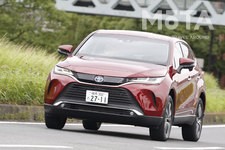 トヨタ 新型ハリアー G(ハイブリッド・E-Four)[ボディカラー：センシュアルレッドマイカ]