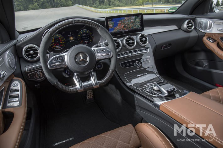 メルセデスAMG C63