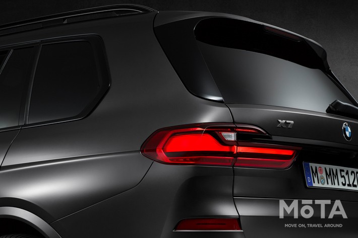 BMW X7 限定車ダークシャドウエディション
