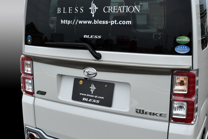 ダイハツ ウェイク用エアロ　BLESS CREATION