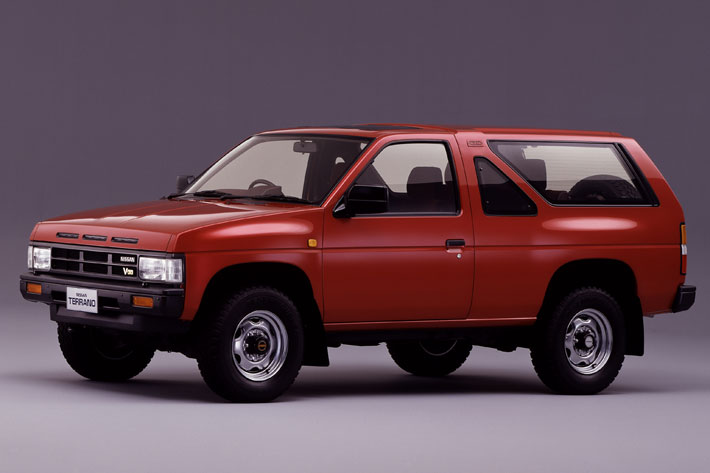 日産 テラノ がまだ生きていた 日本では絶版 アメリカでは巨大な3列シートsuvへと華麗に大変身 日本にない日本車 Mota
