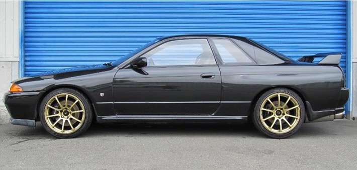 第二世代のスカイライン GT-Rに対応する最新スペックの足回りが登場