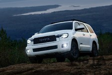 トヨタ セコイア TRD PRO