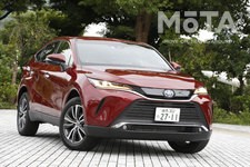 トヨタ 新型ハリアー G(ハイブリッド・E-Four)[ボディカラー：センシュアルレッドマイカ]