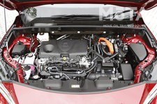 トヨタ 新型ハリアー G(ハイブリッド・E-Four)[ボディカラー：センシュアルレッドマイカ]