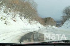 雪道のイメージ