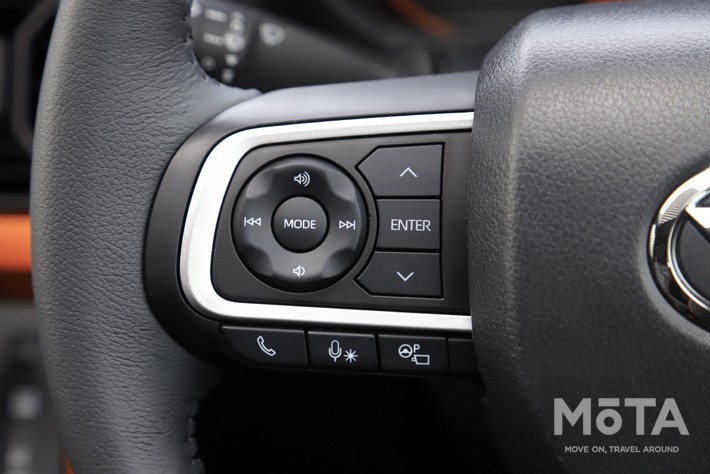 ダイハツ タフト レイクブルーメタリック