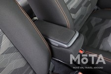 ダイハツ タフト レイクブルーメタリック