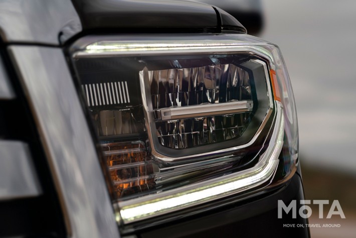 トヨタ タンドラ（北米仕様）