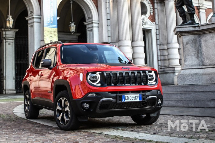 グレード:トレイルホーク(本国仕様)