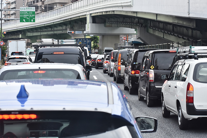 車で映画を観よう 車載ポータブルdvdプレーヤー 選び方のコツとは 渋滞 眠気に効くグッズ コラム Mota