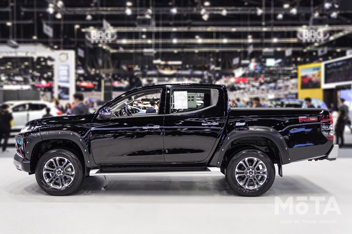 三菱 トライトン（海外仕様モデル）