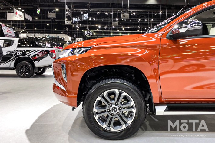 三菱 トライトン（海外仕様モデル）