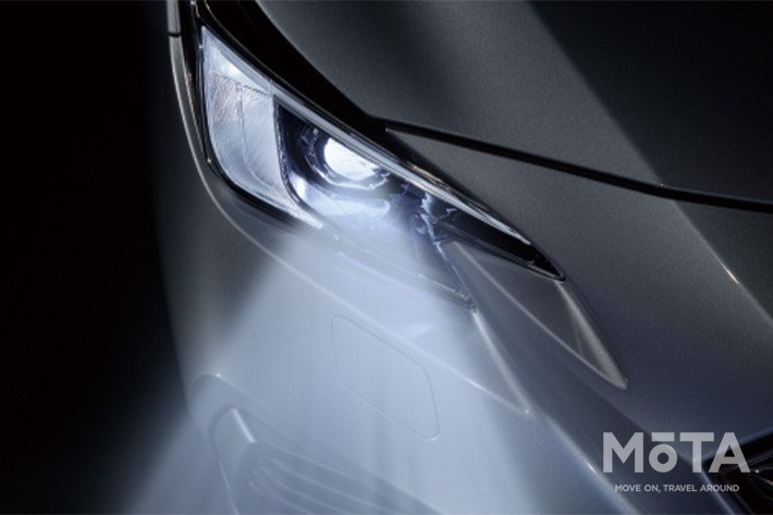 スバル 新型レヴォーグ GT／GT EX　アレイ式アダプティブドライビングビーム