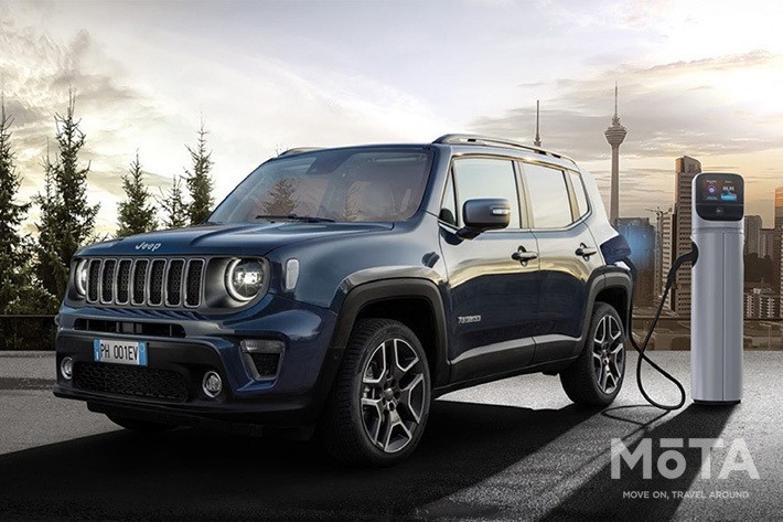 ボディサイズは全長4255mm/全幅1805mmと、日本の道路環境での取り回しもしやすいです。