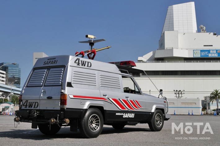 昭和レトロ 警視庁機動隊4WD 大門団長が発注した唯一の1台！ 「西部警察」で活躍した日産 サファリ