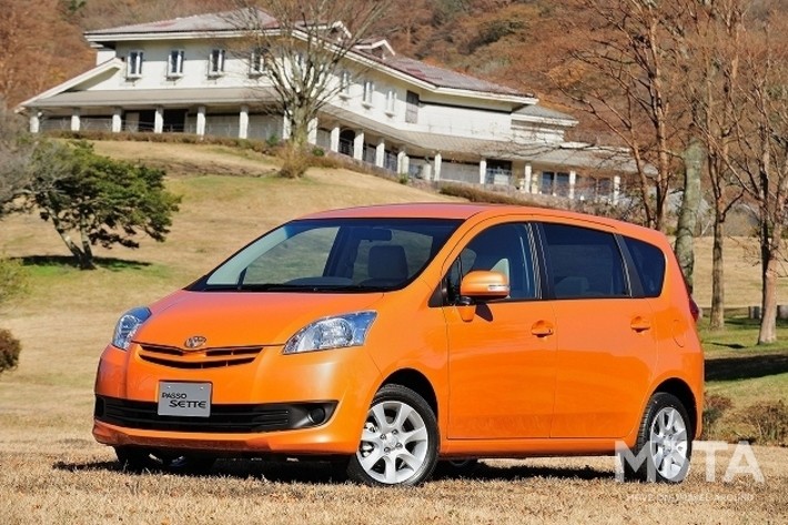 シエンタの後継車種として誕生したパッソセッテ/ブーンルミナスはトヨタとダイハツが共同開発したモデルであった