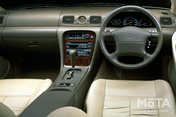 Y32　セド　グロ　シーマ　レパードＪフェリー　インフィニティ純正時計　　LEDライト 官能フルボディ。V8、4100 、DOHC、1⁄24なシーマ2 | HITEQJASMINEの