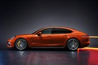 ポルシェ 新型パナメーラ ターボS