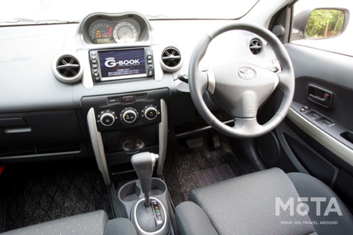 トヨタ 初代イスト