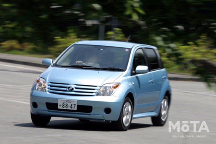 トヨタ 初代イスト